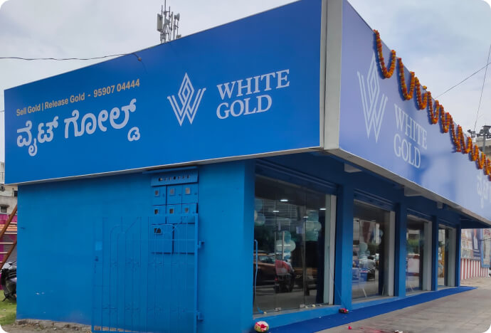 Gold Buyers in AduGodi